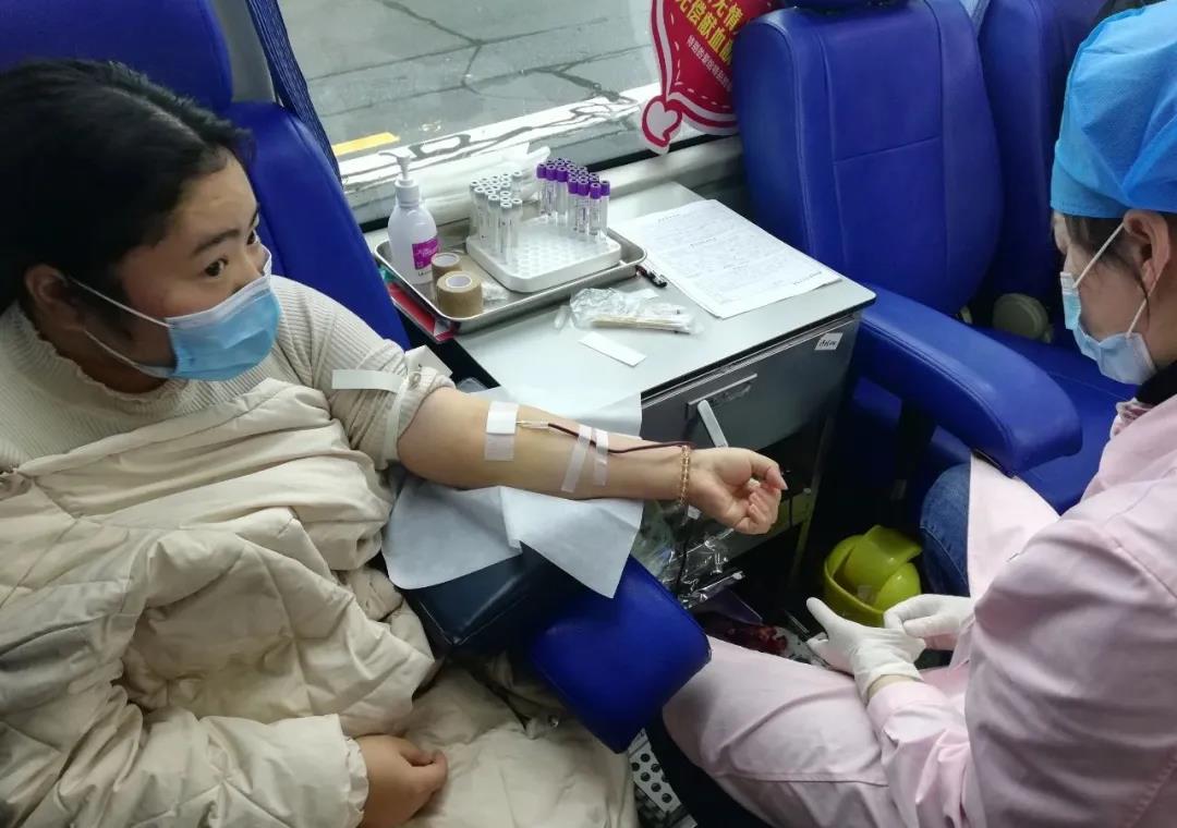 爱心献血，温暖中国，十大买球的正规网站_买球赛(中国)官方网站
在行动！