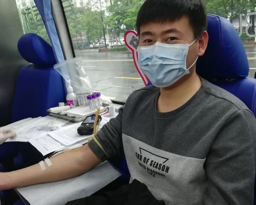 爱心献血，温暖中国，十大买球的正规网站_买球赛(中国)官方网站
在行动！